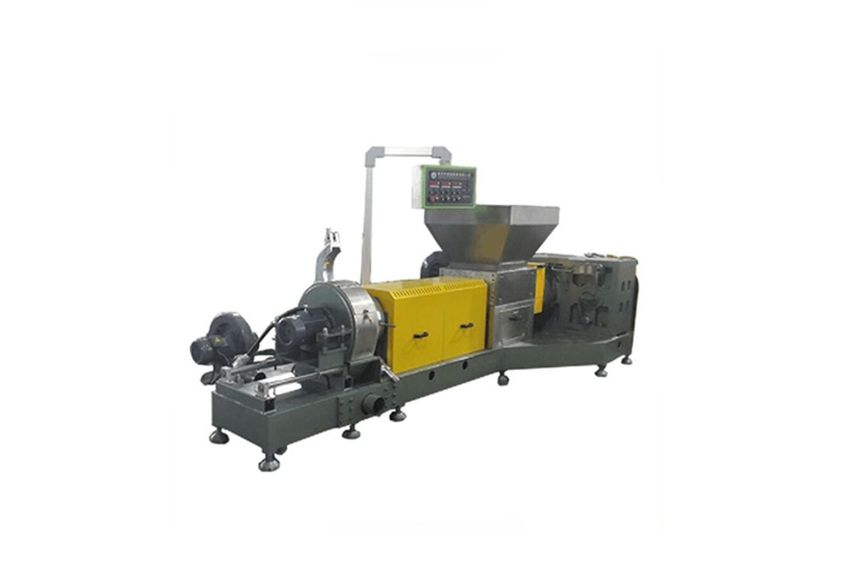 廣東利拿實業：創新驅動電線電纜擠出造粒機、石頭紙母粒造粒機與彈性體造粒生產線-1